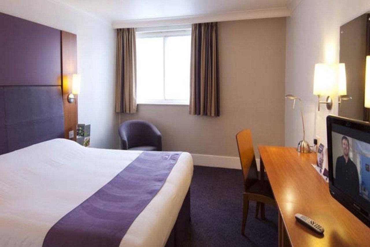 Premier Inn Exeter Central St. Davids Exteriér fotografie